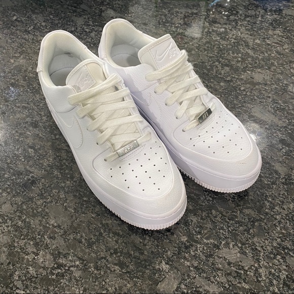 Nike Shoes - Nike Air Force One